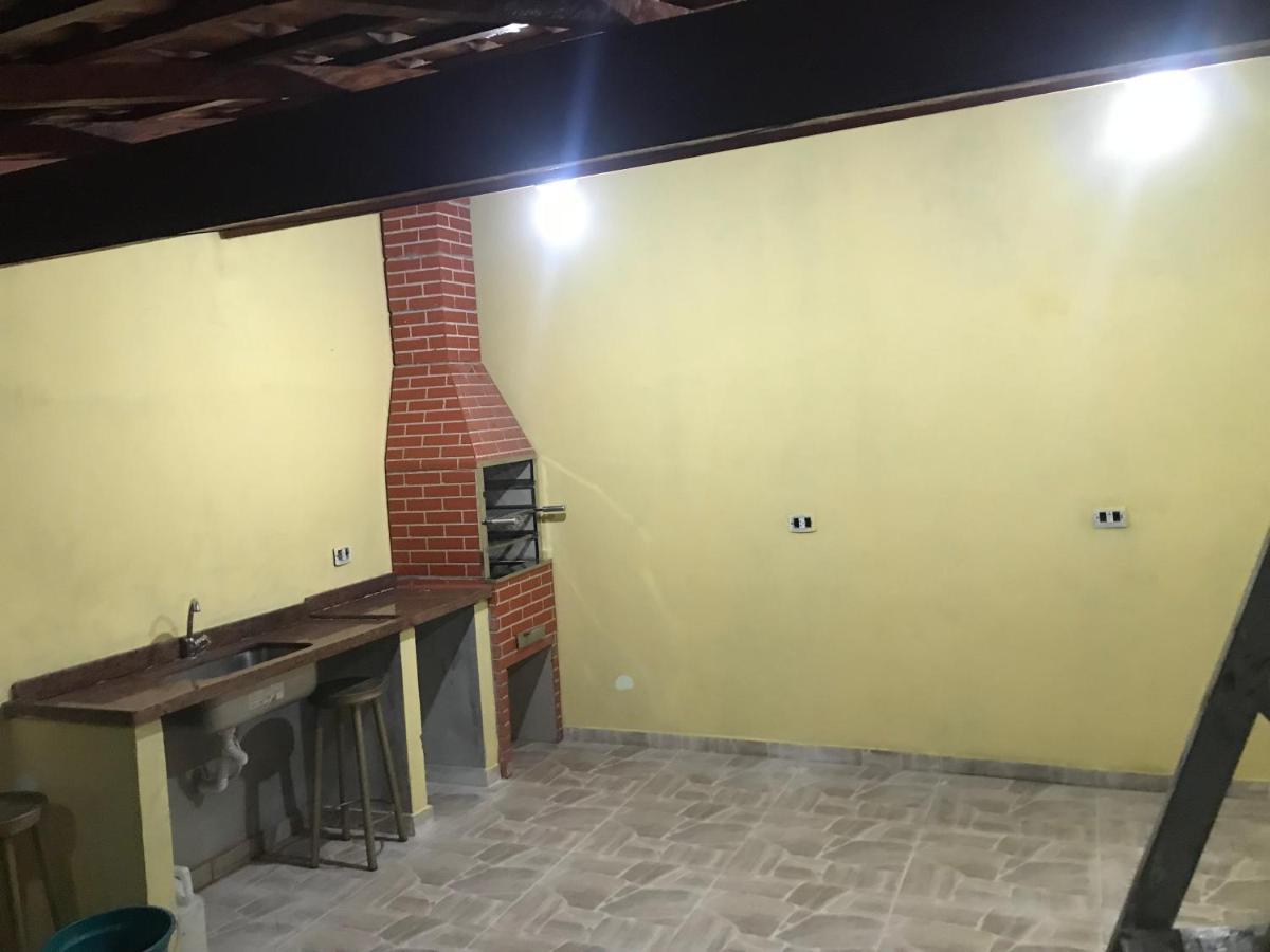 ウバトゥバ Casa Jardim Carolina Perto Posto Torrao, Supermecado Shibata E Semarヴィラ エクステリア 写真